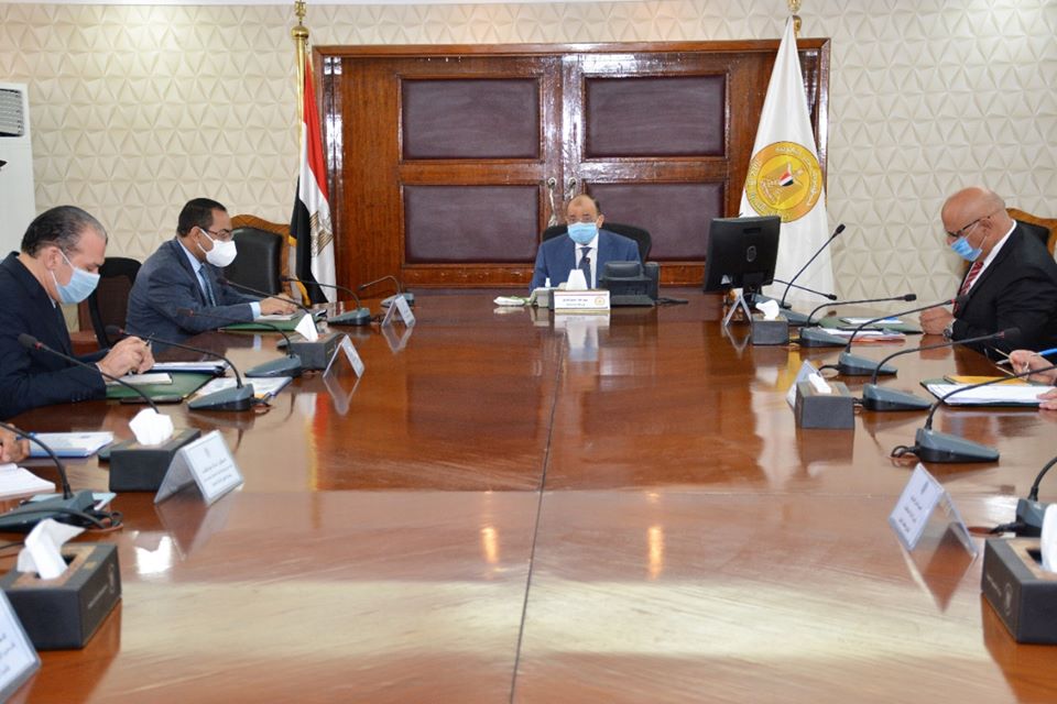 وزير التنمية المحلية