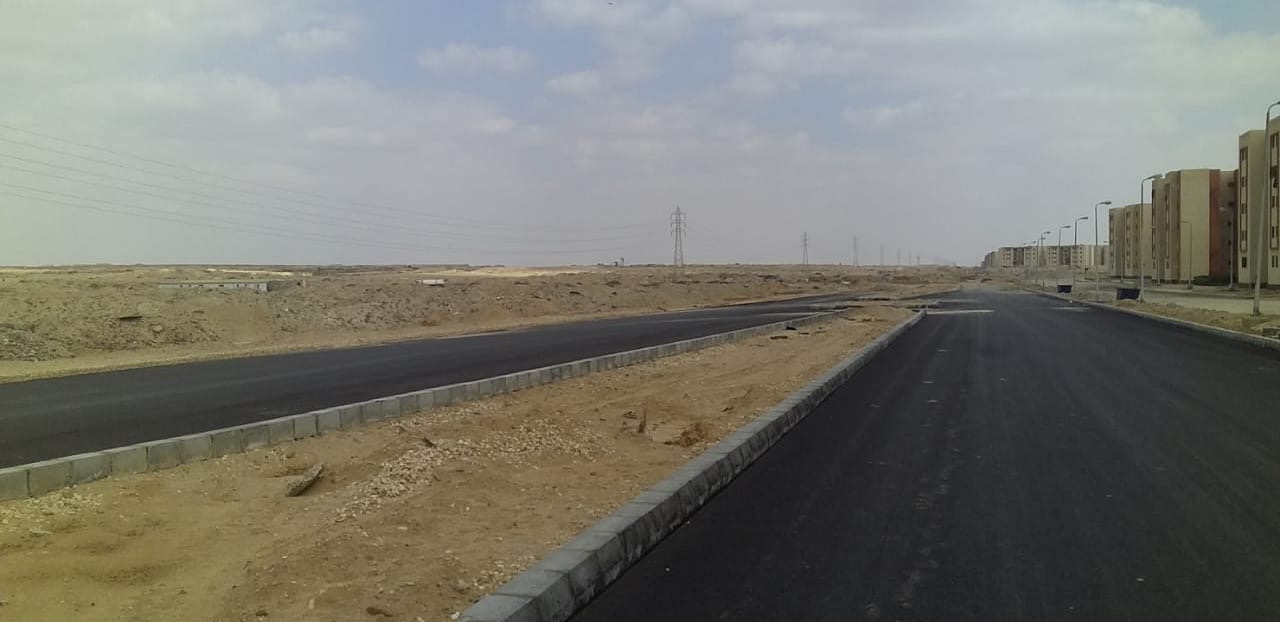 محور العاشر من رمضان ؛ الطرق