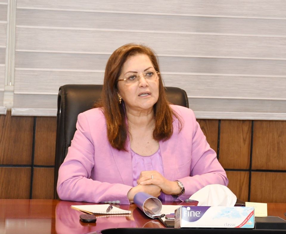 هالة السعيد وزيرة التخطيط ؛ التنمية البشرية