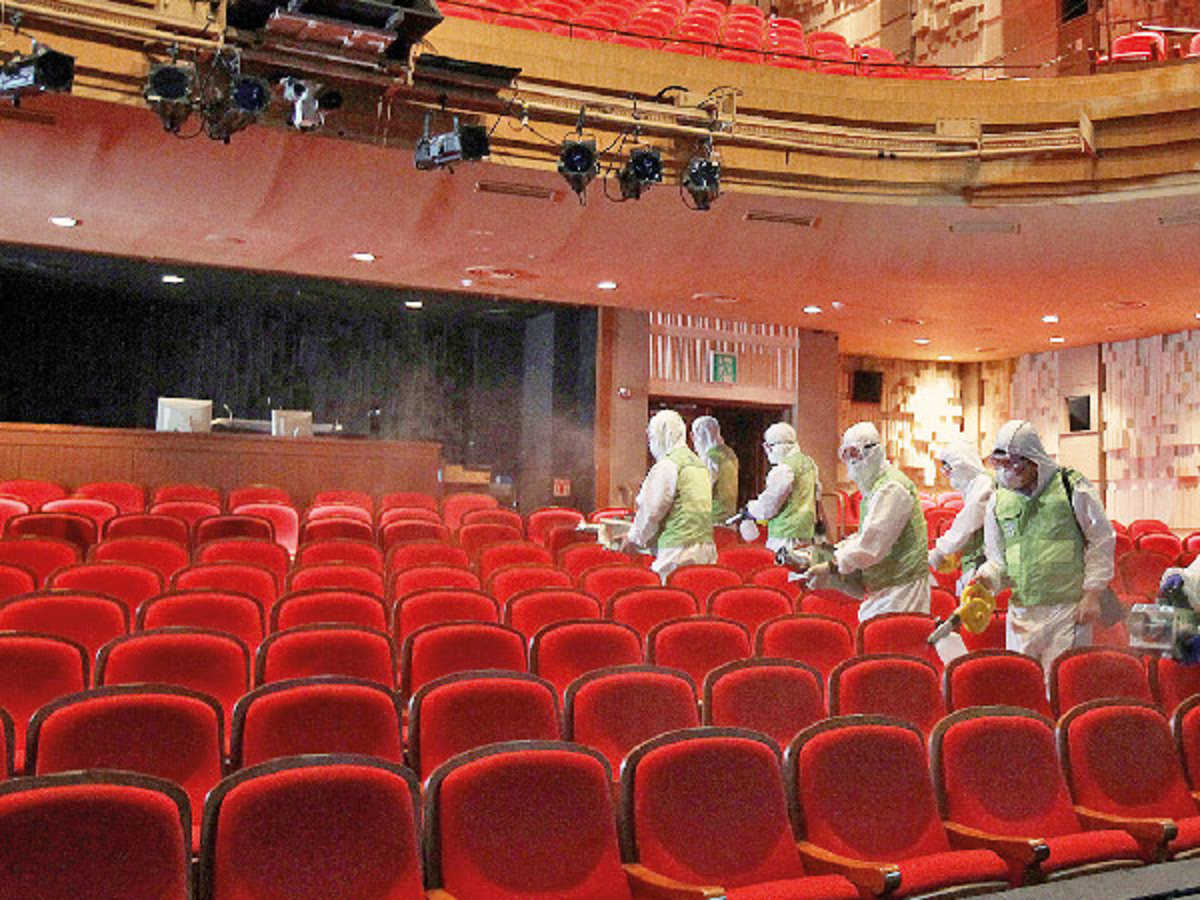 كيف يتحرر قطاع “صناعة السينما” من دوامة السقوط؟