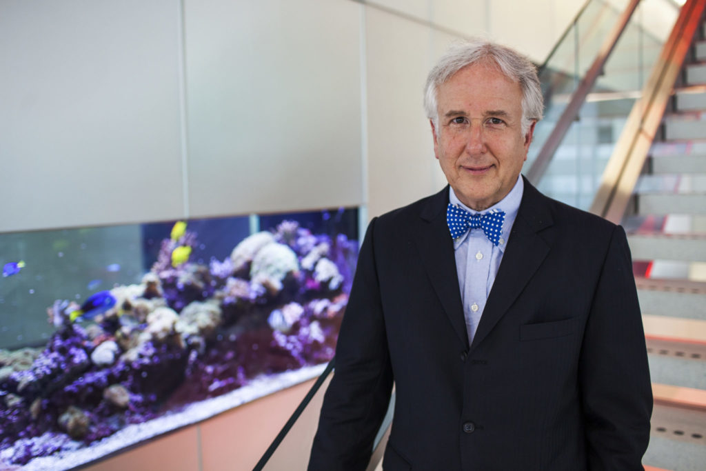 ماثيو وينكلر ؛ بلومبرج