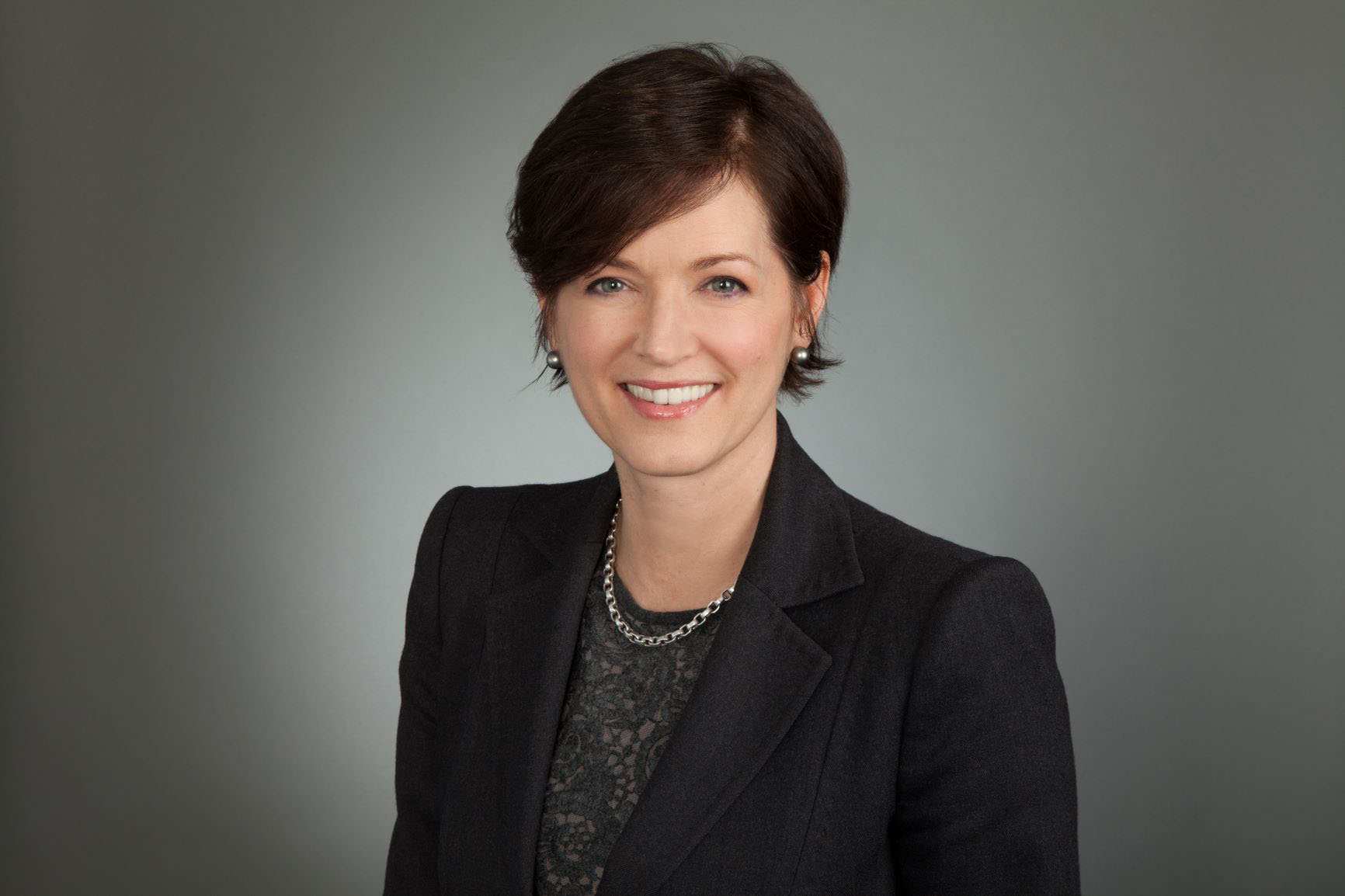 مارجريت فرانكلين ؛ معهد المحللين الماليين المعتمدين