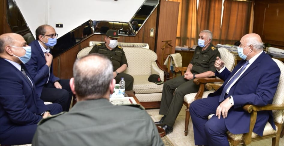 “القابضة للغزل” تتفق مع “الوطنية للمقاولات” على تطوير مصانع غزل ومحالج