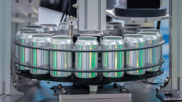 العبوات المعدنية