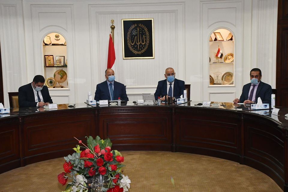 “الرى” و”الإسكان” يناقشان خطة التوسع فى محطات تحلية المياه بالمحافظات الساحلية