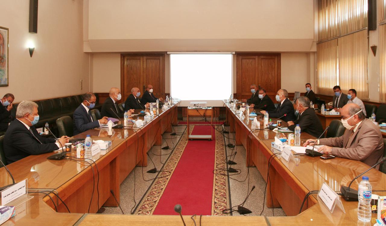 وزيرا “الرى” و”الإسكان” يتابعان إجراءات ترشيد المياه والمشروعات المشتركة