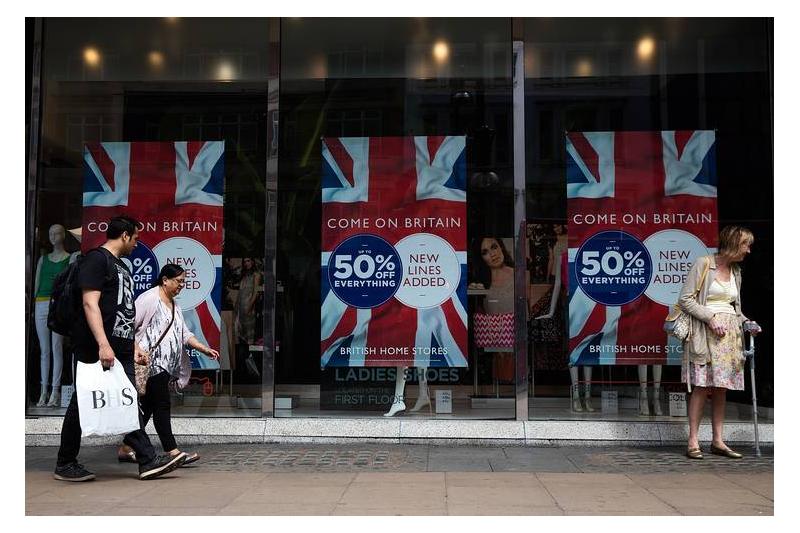 شركات التجزئة البريطانية تخفض الوظائف بأعلى وتيرة منذ 2009