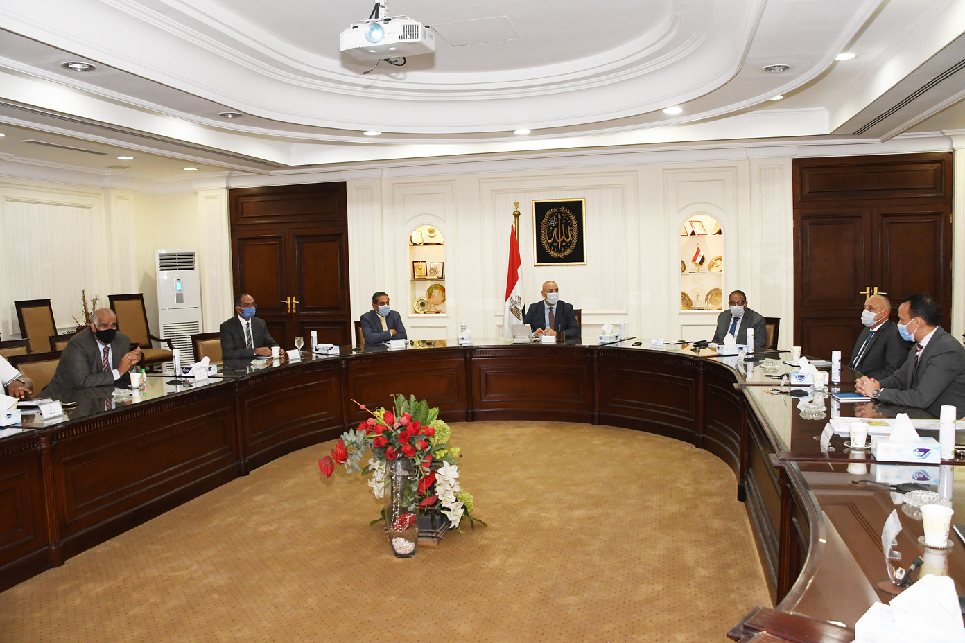 “الإسكان”: حلول غير تقليدية لتجميع مياه الأمطار وتخزينها.. والاستفادة منها