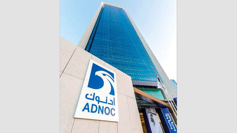 رويترز: الطلب على الكهرباء يرفع إنتاج نفط الإمارات في أغسطس فوق حصة أوبك+