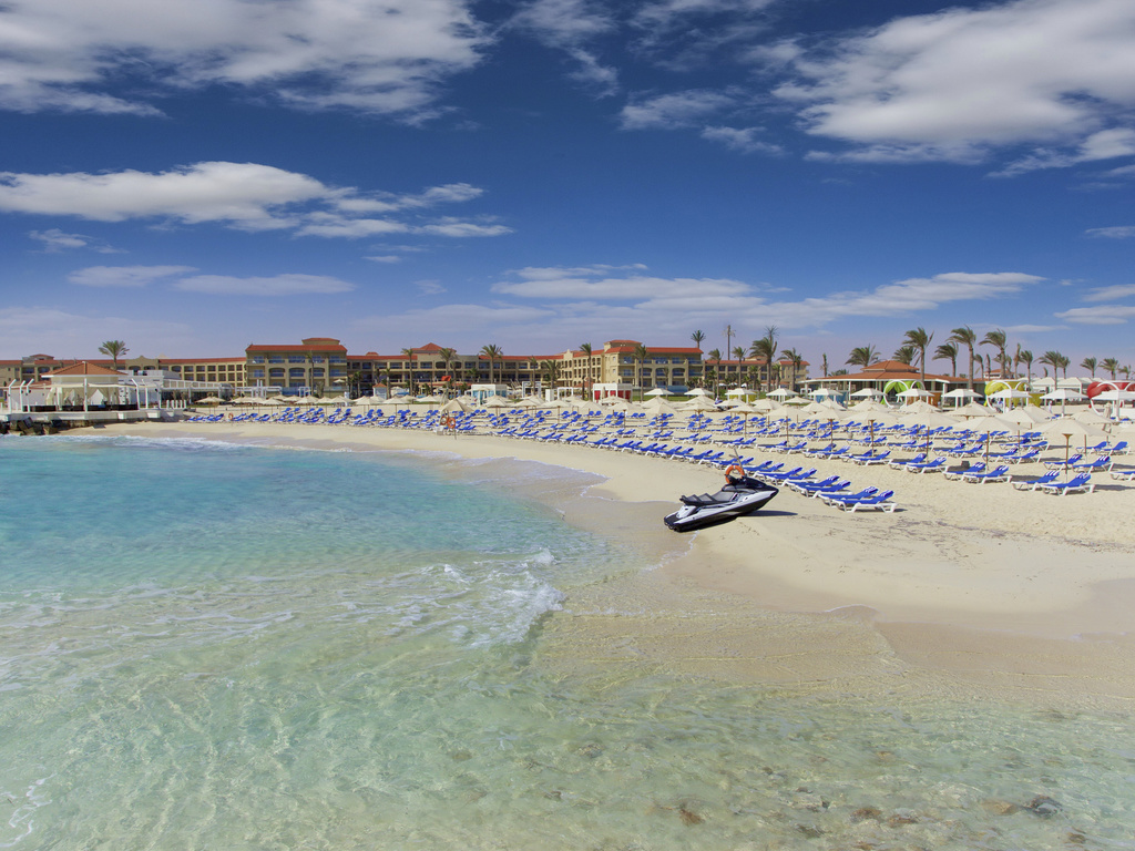 السياحة ؛ الصيف ؛ المنتجعات السياحية