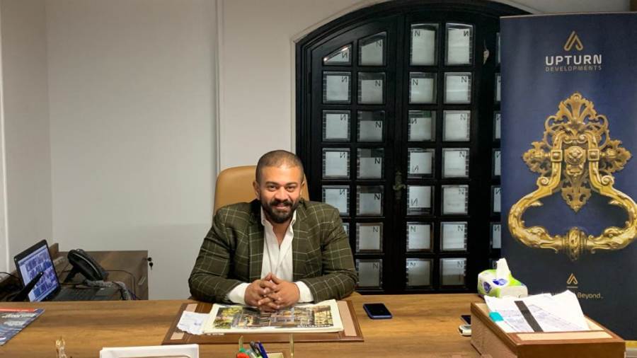 السيد مسعد رئيس مجلس إدارة شركة أب تيرن للتطوير العقارى