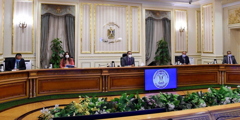 اجتماع الحكومة مع المحافظين ؛ مجلس الوزراء