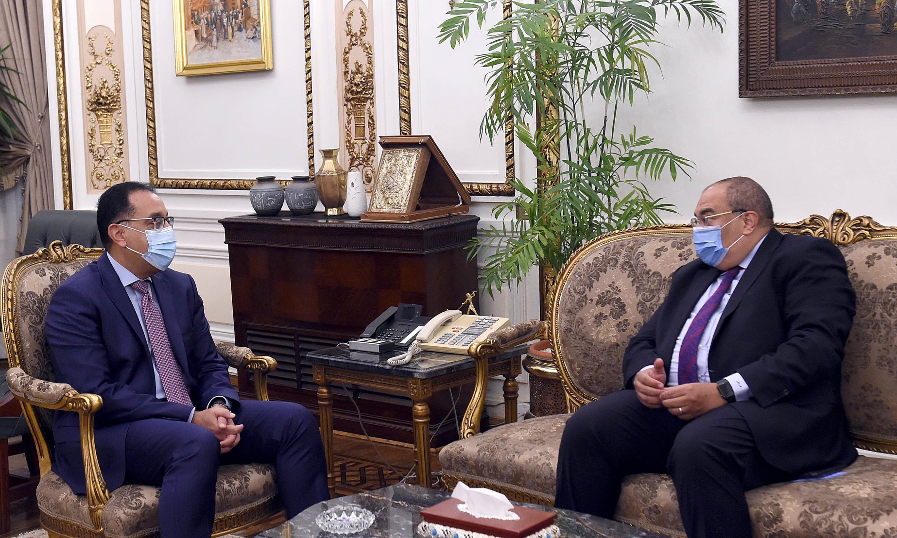 رئيس الوزراء يلتقى الدكتور محمود محيى الدين المدير التنفيذى بصندوق النقد الدولى