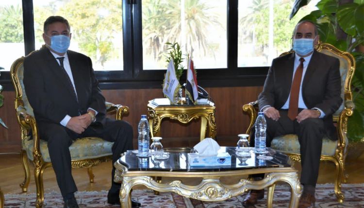 «قطاع الأعمال» و«الطيران» يبحثان إقامة مشروع سياحى بأرض «رأس جميلة» بشرم الشيخ