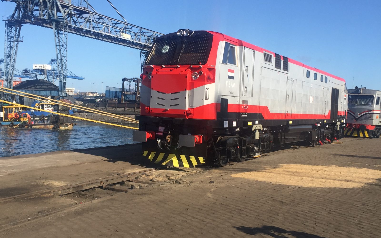 فتحى: توريد الدفعة الأخيرة من صفقة جرارات «جنرال إليكتريك» فبراير المقبل