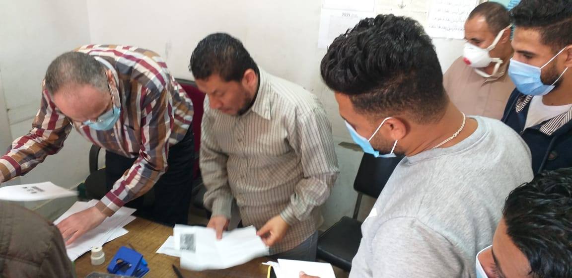 وزير الإسكان: إقبال على حجز الوحدات الصناعية فى "العاشر"