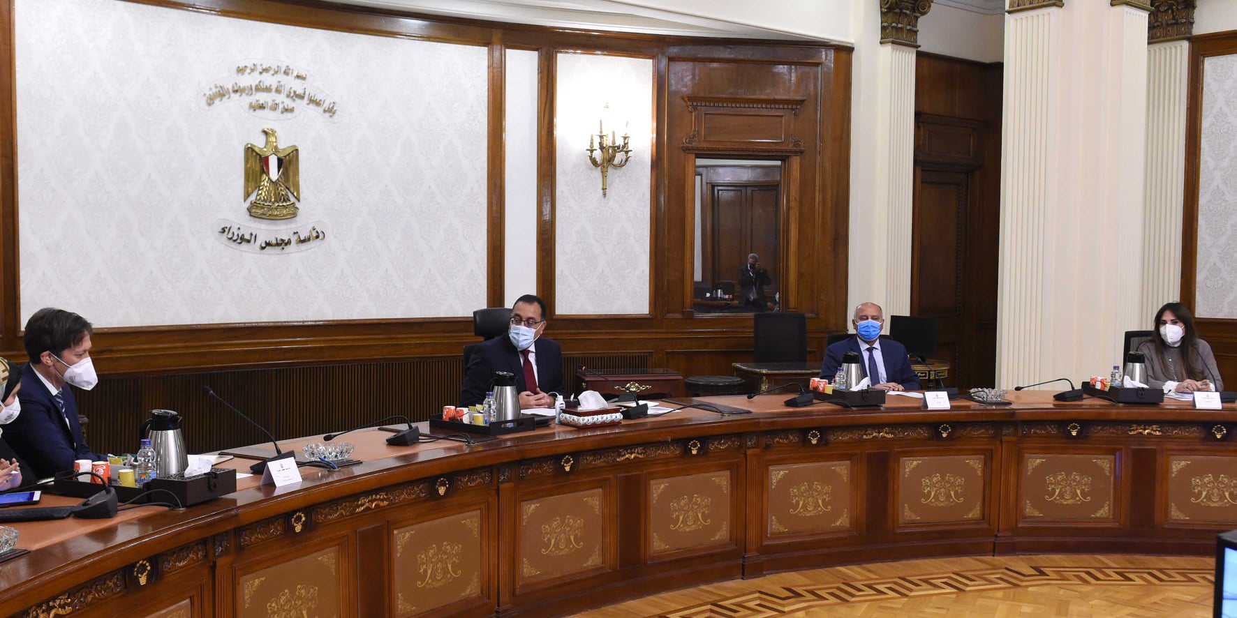 رئيس الوزراء يبحث مع رئيس شركة “سيمنز” مشروع قطار “العلمين ـ العين السخنة”