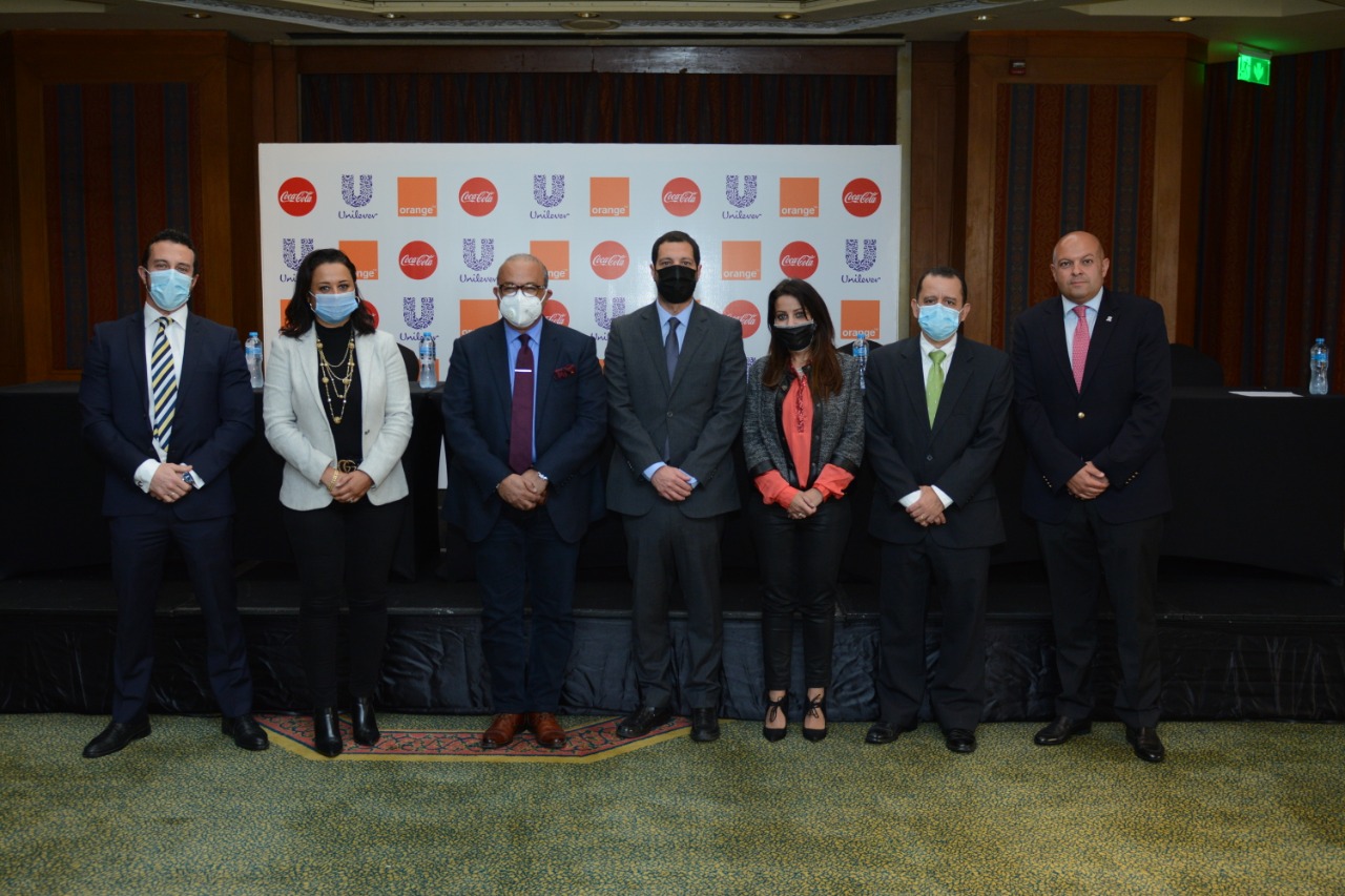 اورنچ مصر تشارك في مبادرة “دعم اصحاب الاكشاك مع جيش القطاع الخاص”