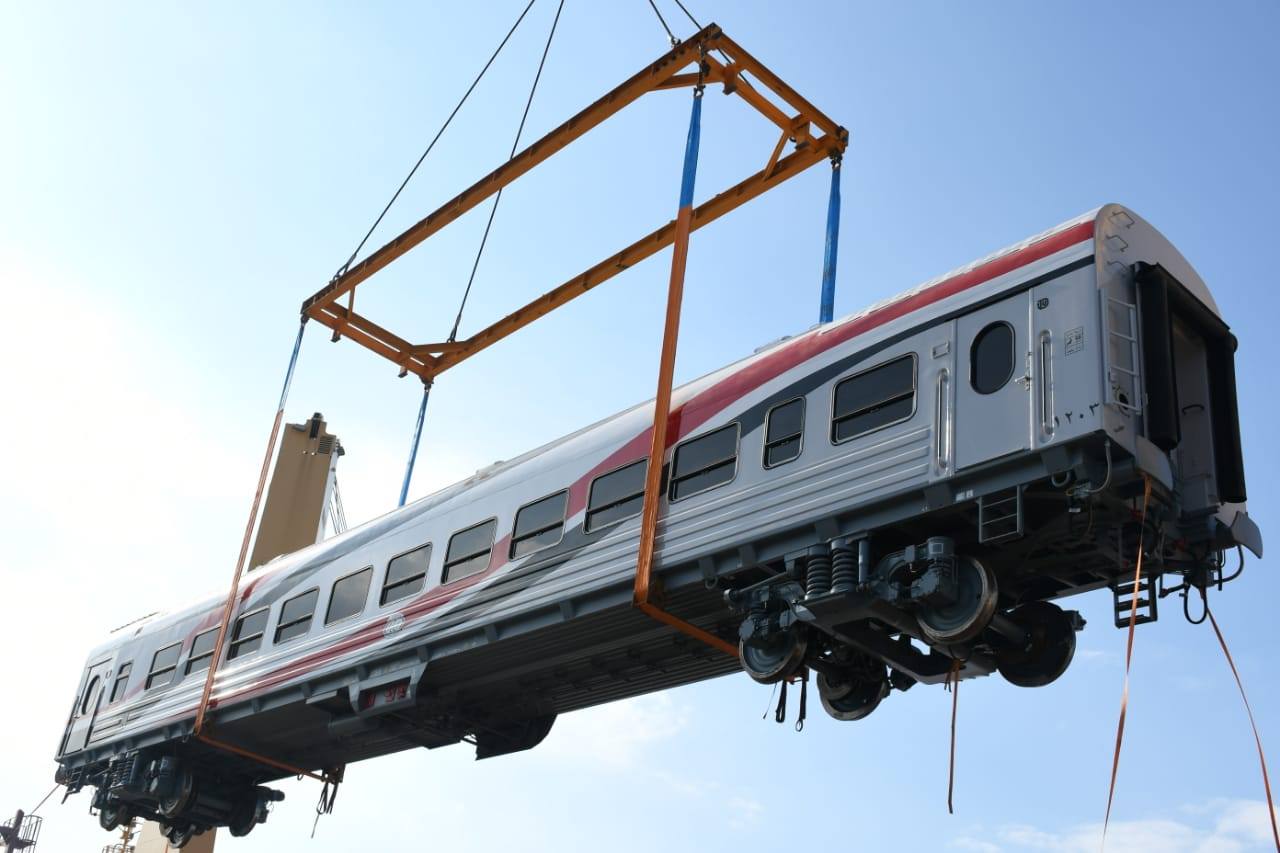 وصول 13 عربة سكة حديد روسية لميناء الإسكندرية ضمن صفقة الـ 1300 عربة بتكلفة 22 مليار جنيه 