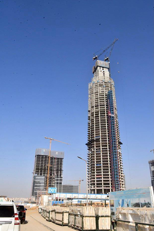 تنفيذ 53 دوراً بالبرج الأيقونى فى العاصمة الإدارية