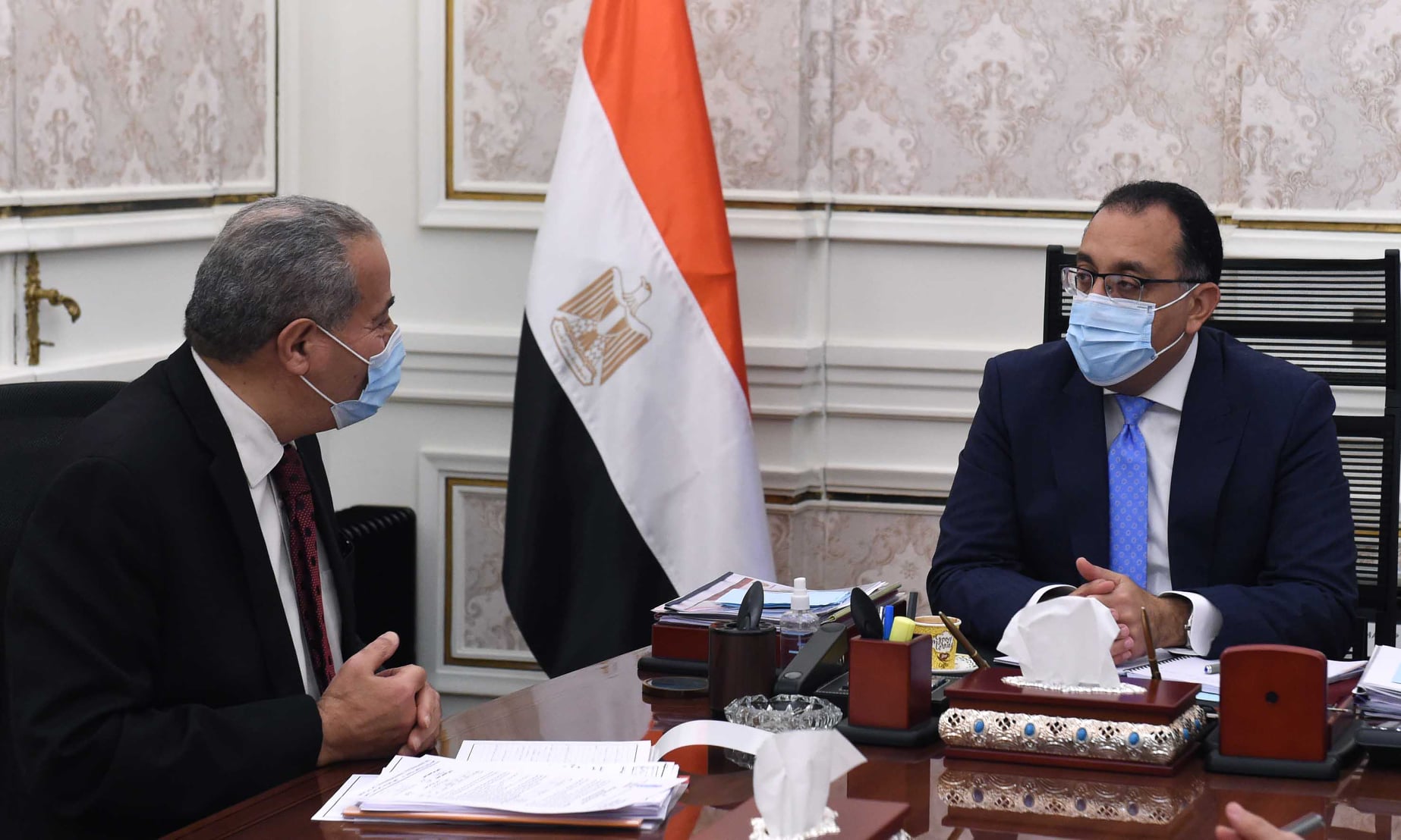 رئيس الوزراء: الحكومة تعمل على توفير السلع المختلفة للمواطنين.. ومخزون استراتيجى تفادياً لأى طارئ