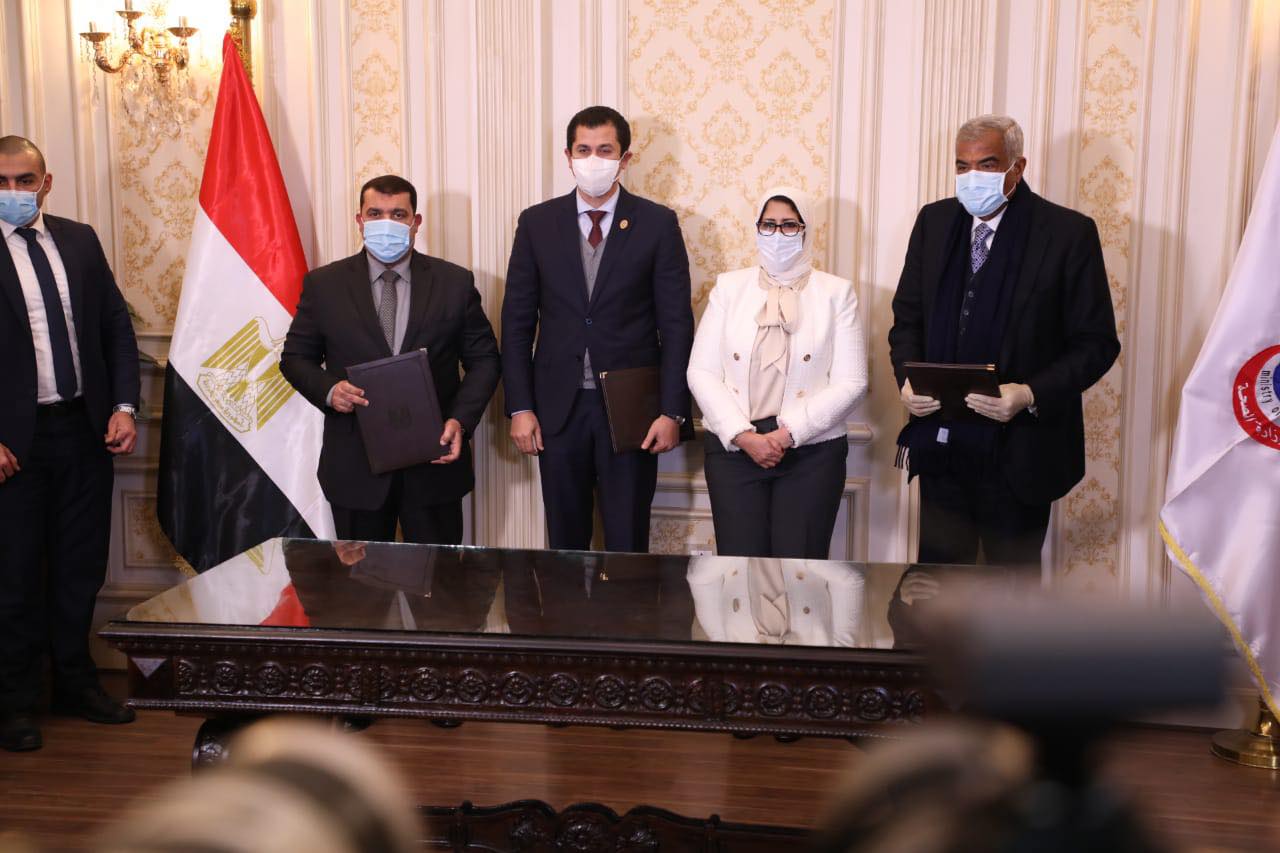 الصحة: “تحيا مصر” الذراع الأساسية لتوفير لقاحات “كورونا”