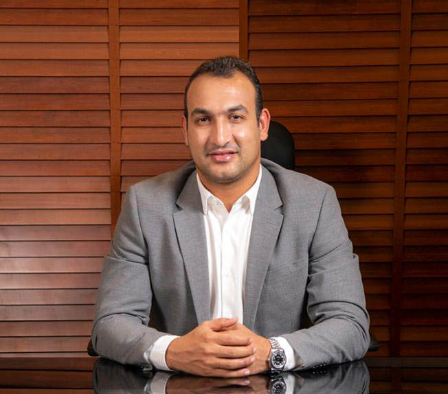 إبراهيم لاشين ؛ ؛ لافيردى للتطوير العقارى