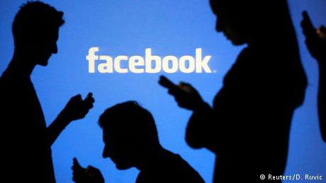 الذكاء الاصطناعي للمساعدة في منع  رواد فيسبوك من الانتحار