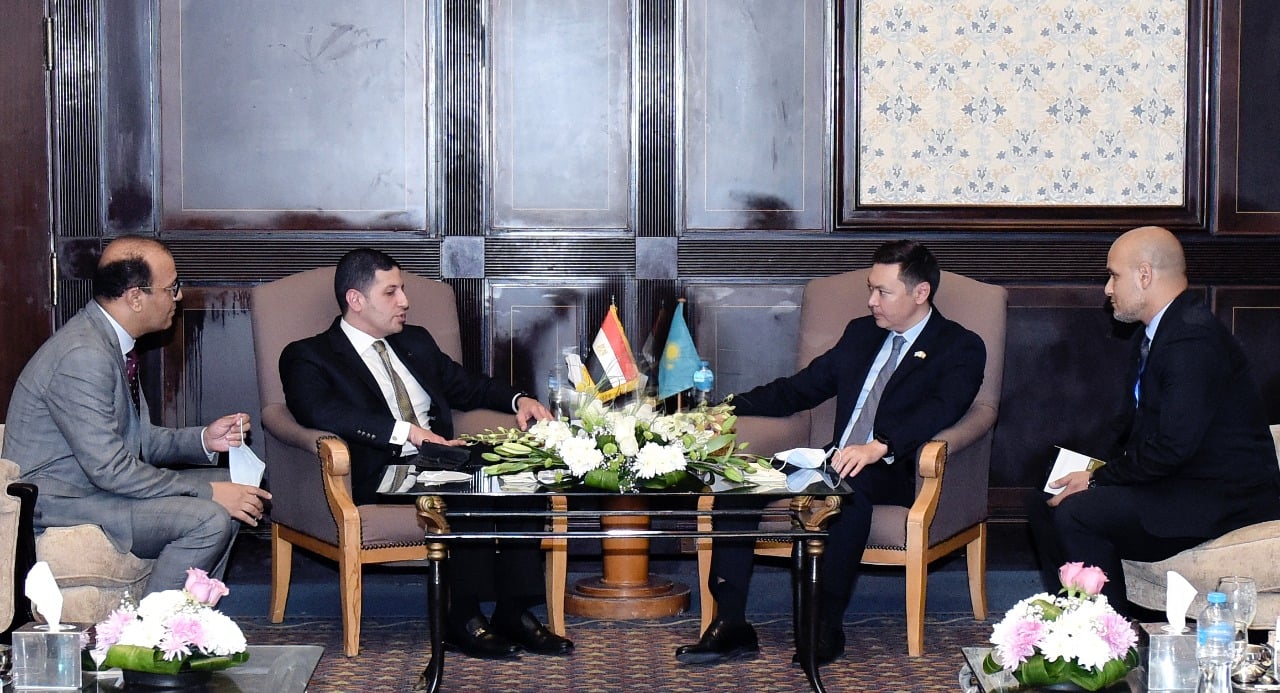 "الاستثمار" تبحث الفرص الاستثمارية مع 60 شركة من "كازاخستان"