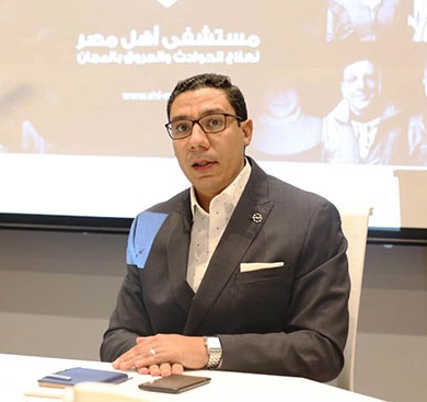 عادل أحمد المدير التنفيذى لمستشفى أهل مصر