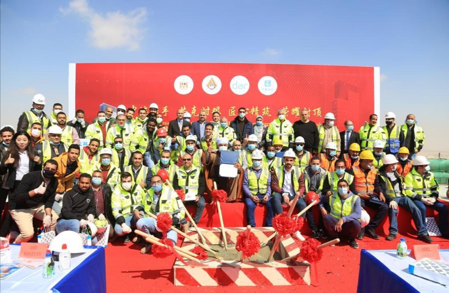 وزير الإسكان: الانتهاء من الأعمال الخرسانية لأعلى ناطحة سحاب فى مصر بالعاصمة الإدارية