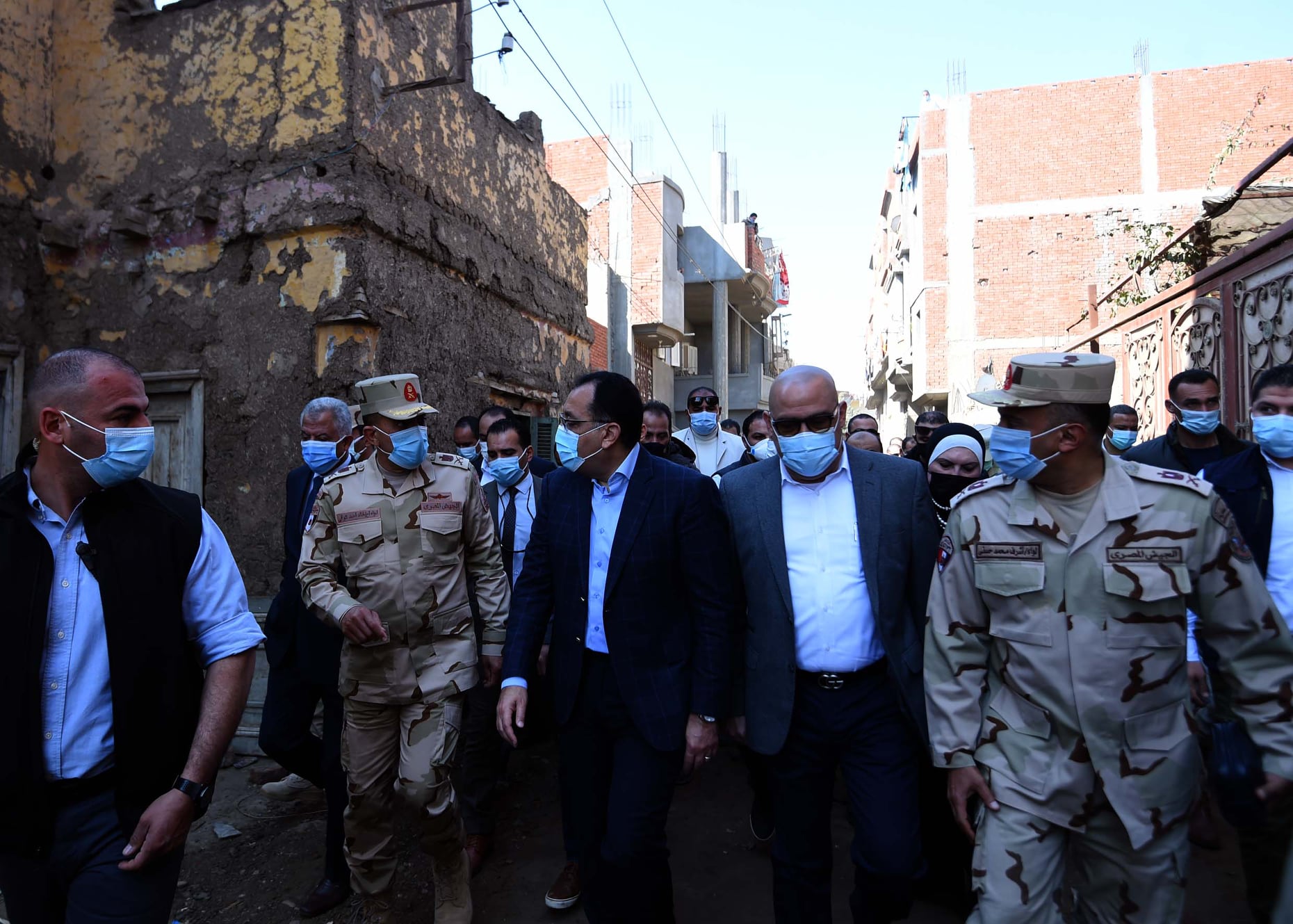 رئيس الوزراء يتفقد المشروعات الجارى تنفيذها ضمن مبادرة "حياة كريمة" بالمنوفية
