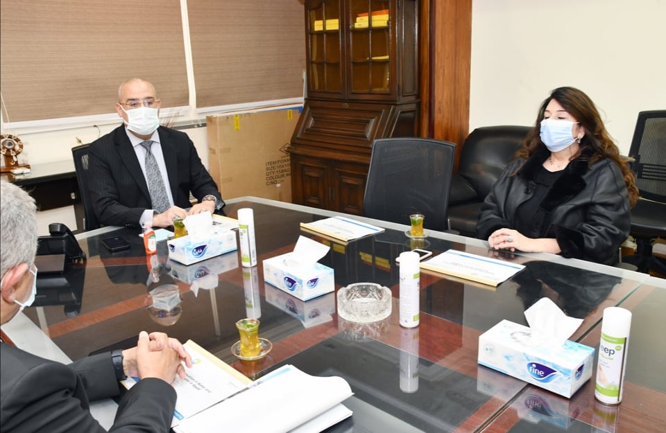 “الإسكان” تتعاون مع “الهابيتات” لاستخدام تقنيات منخفضة التكلفة بمشروعات مياه الشرب والصرف