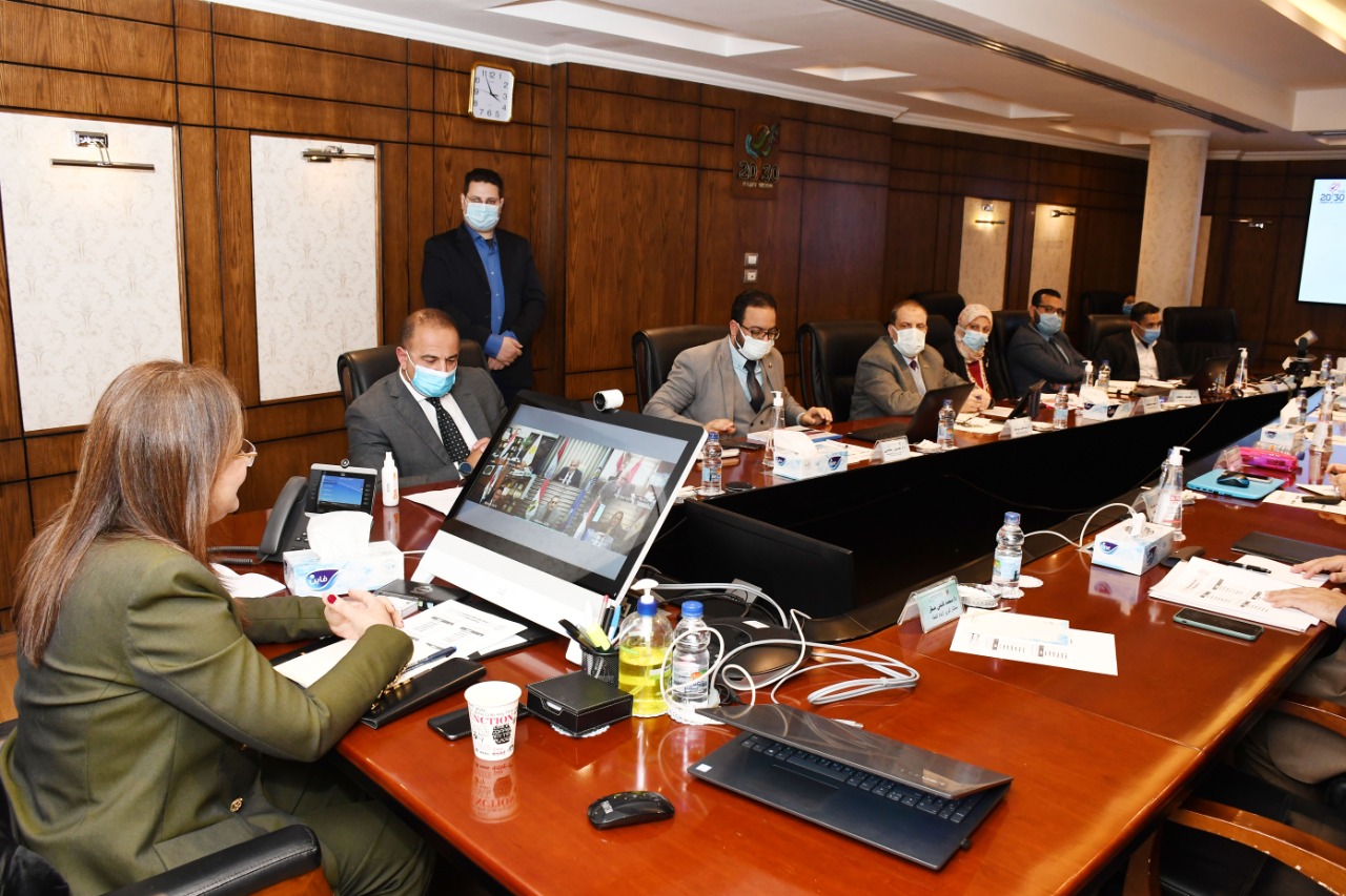 الحكومة تناقش الخطط الاستثمارية فى 27 محافظة خلال العام المالى المقبل