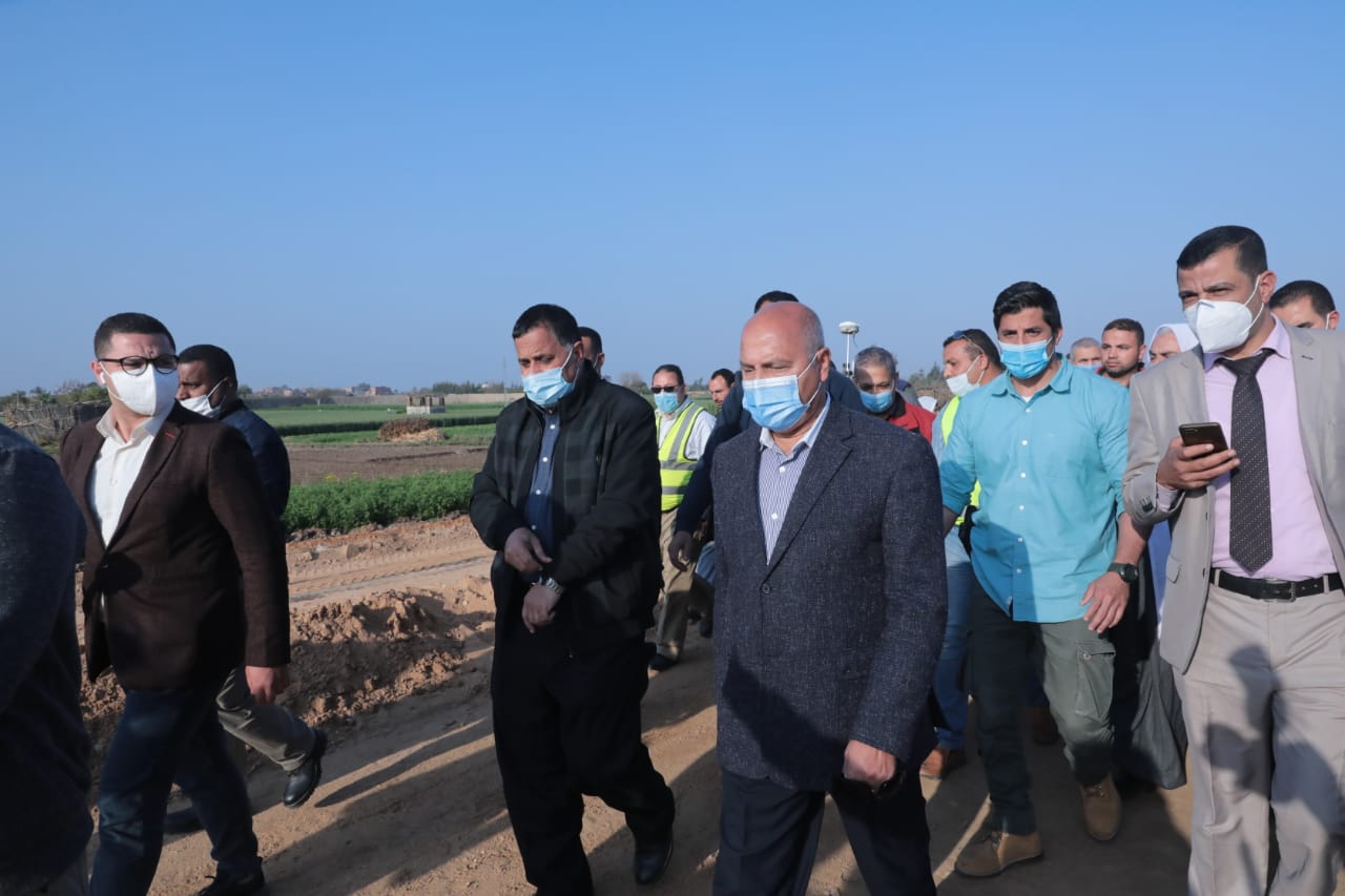 «النقل» تستأنف أعمال تنفيذ خط سكة حديد السادات / القبارى بالإسكندرية بطول 34 كم