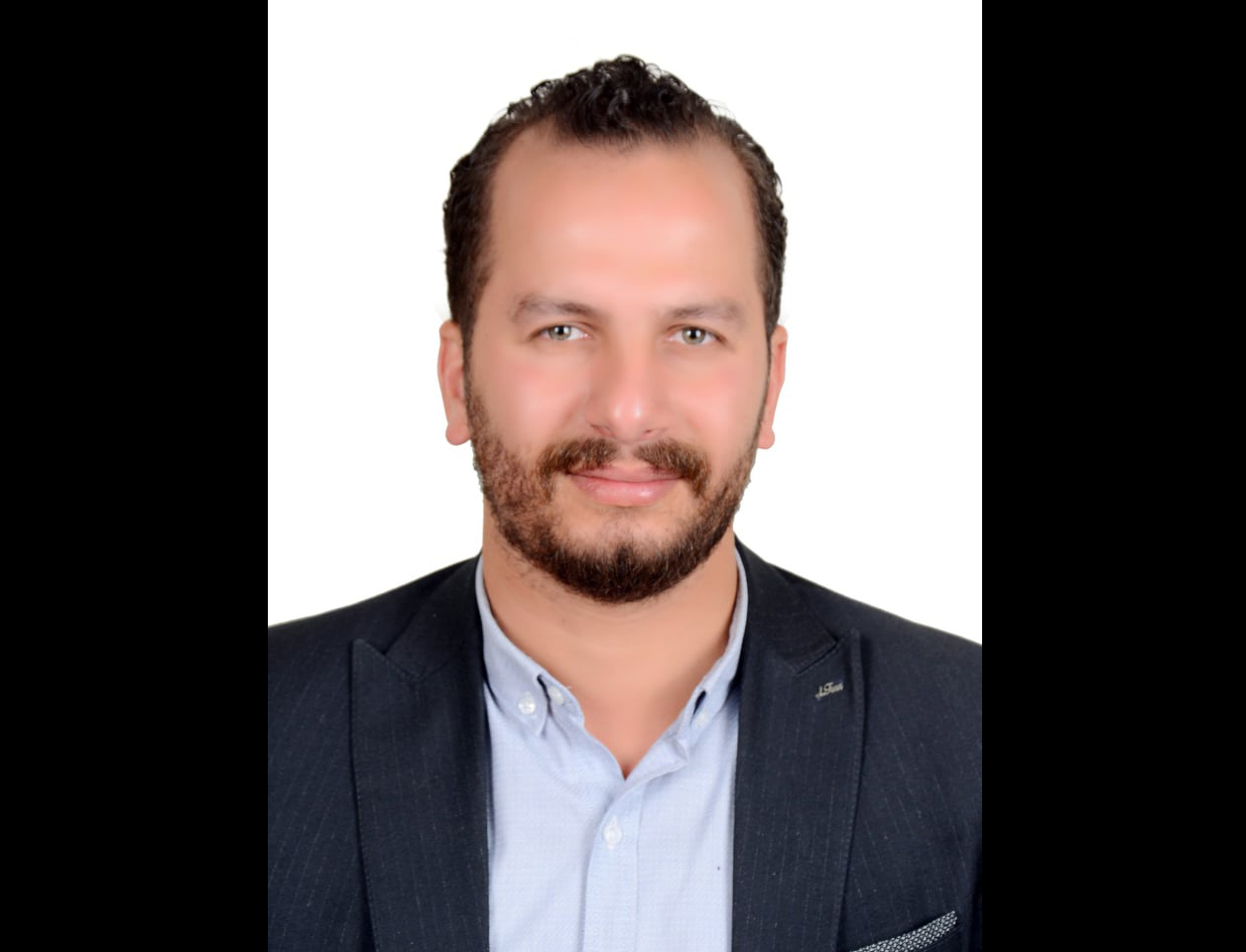 مؤمن حسان،الرئيس التنفيذى لشركة "أكاديا للتطوير العقارى