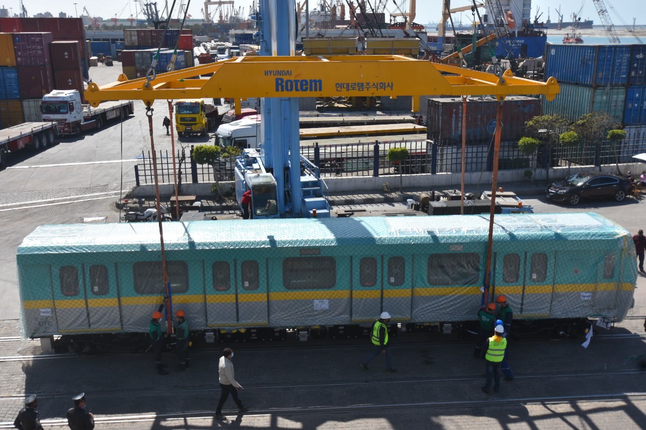 وصول سابع قطارات الخط الثالث للمترو ضمن صفقة تصنيع 32 قطارا بتكلفة 6.3 مليار جنيه