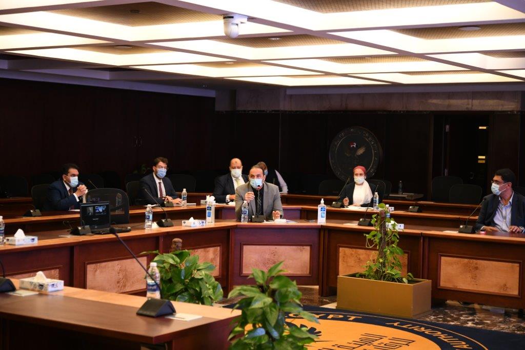 الرقابة المالية تجتمع بشركات إدارة الأصول لتنشيط الاستثمار المؤسسي بسوق المال