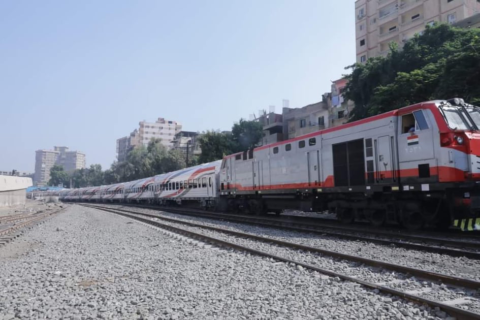 السكة الحديد ؛ القطارات ؛ قطارات