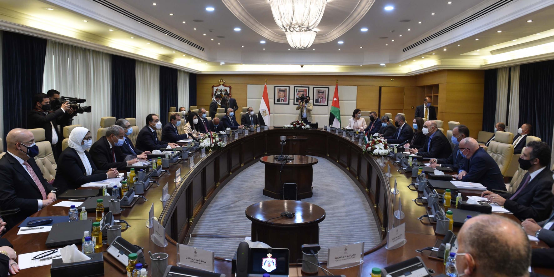 رئيسا الوزراء: توجيهات من الرئيس السيسى بدعم العلاقات الثنائية بين مصر والأردن