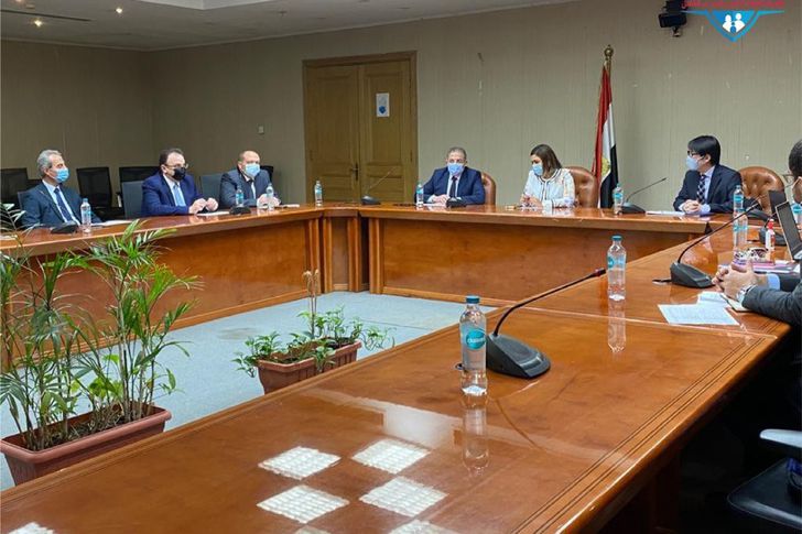 الحكومة تبحث الاستفادة من الخبرات اليابانية فى "التأمين الصحى الشامل"