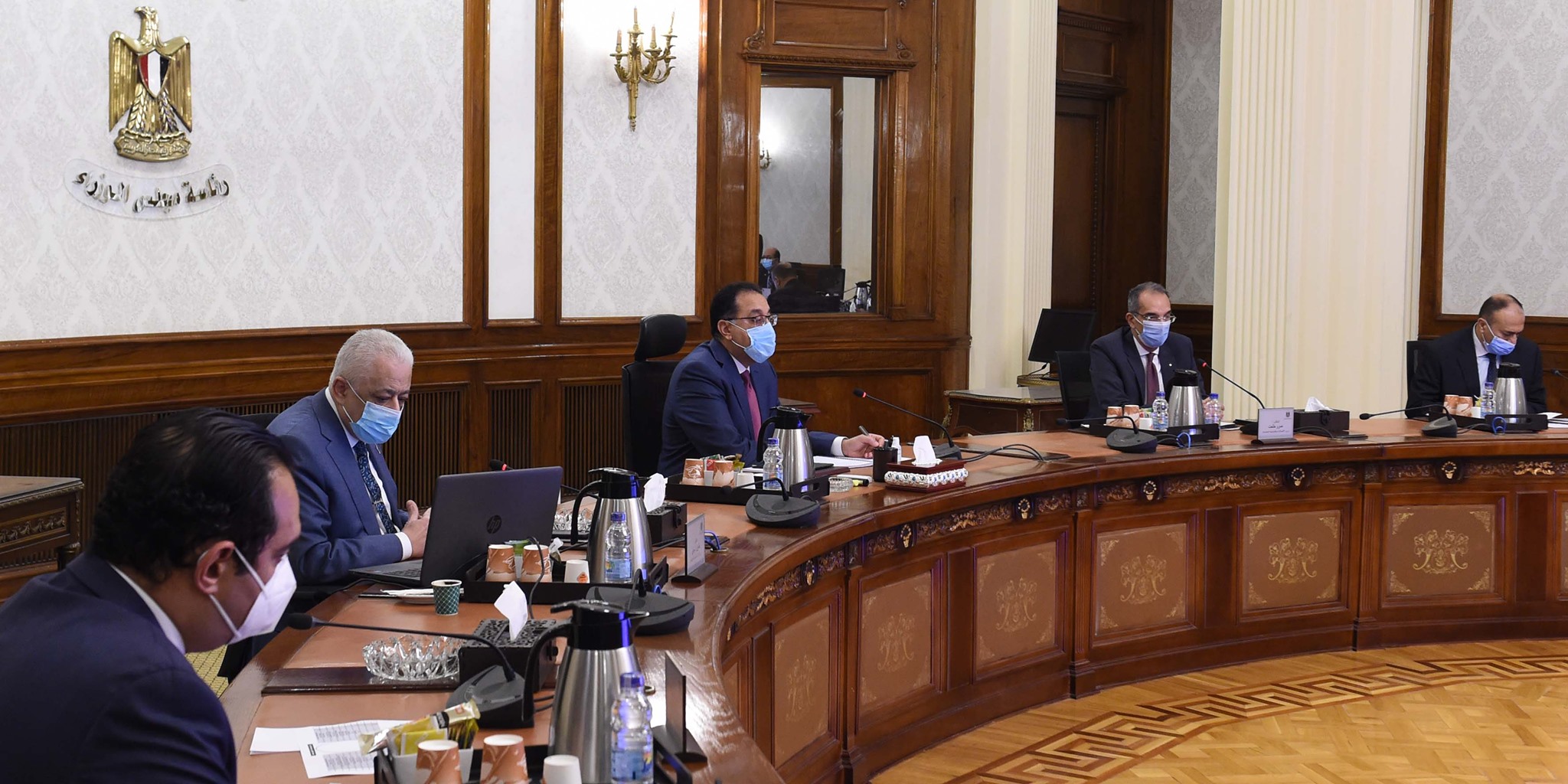 الحكومة تحذر من ارتفاع الإصابات بفيروس “كورونا” مجدداً