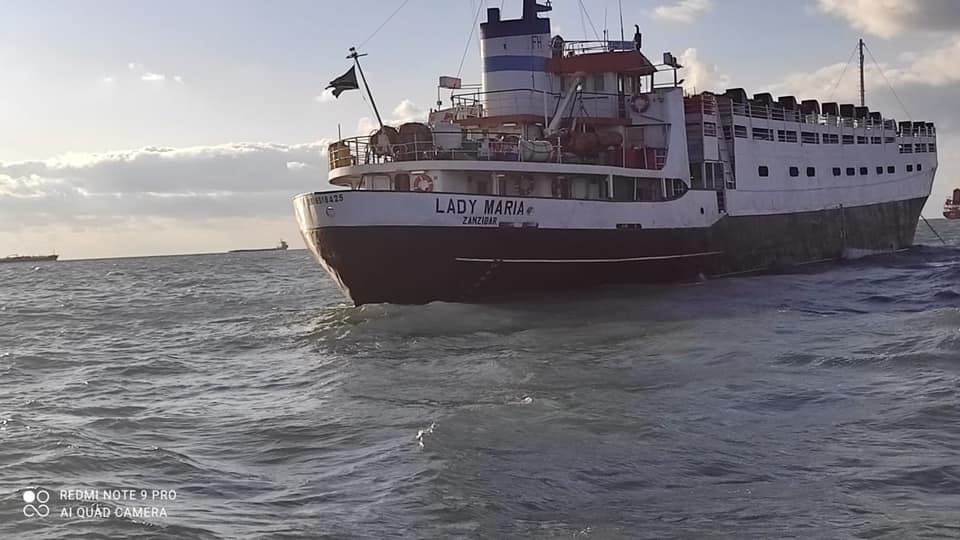 «الزراعة» توفر 310 أطنان أعلاف ومياه لـ5 سفن تحمل ماشية أثناء أزمة “إيفرجيفن”