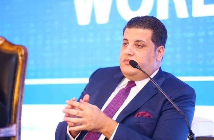 مصطفى زمزم رئيس مجلس أمناء مؤسسة صناع الخير للتنمية