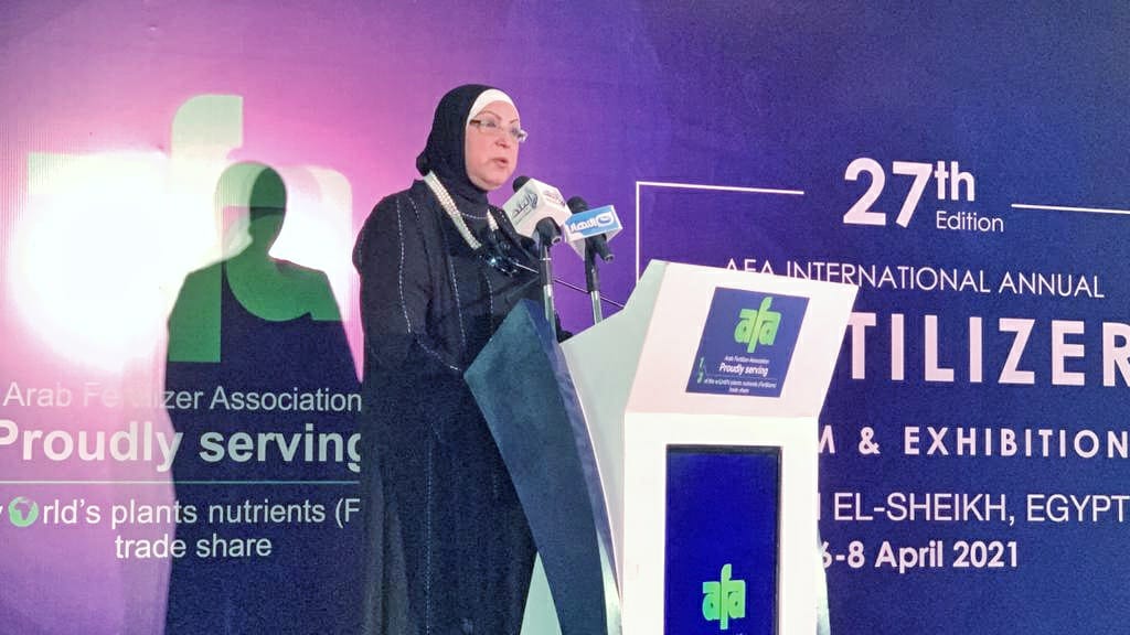 وزيرة الصناعة: الحكومة حريصة على تنمية صناعة الأسمدة وتطوير عمليات الإنتاج
