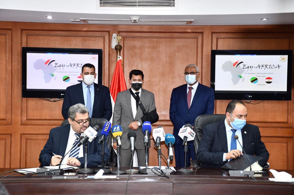 وزير الرياضة: مصر تستعد لإنشاء أكبر مركز رياضى فى تنزانيا