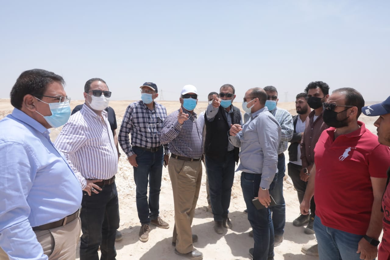 وزير النقل يتابع أعمال تنفيذ القطار الكهربائى السريع العين السخنة / مرسى مطروح