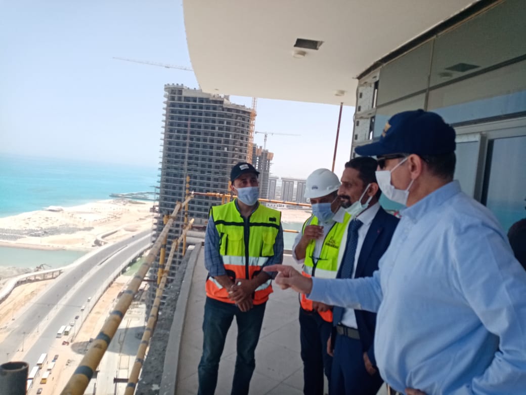 السفير الألمانى بالقاهرة يتفقد مشروعات مدينة العلمين الجديدة