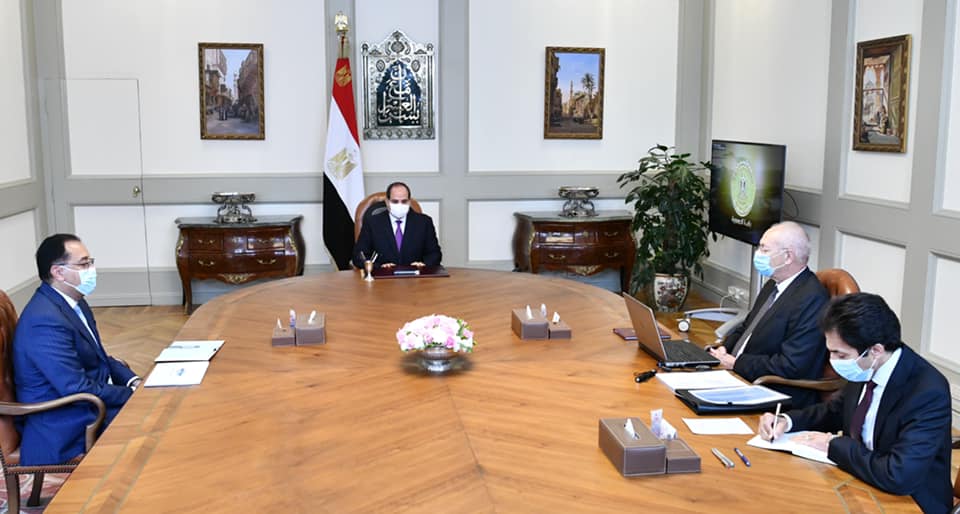 الرئيس السيسى يوجه بتعزيز الاستثمار الصناعى بالاشتراك مع خبرات القطاع الخاص