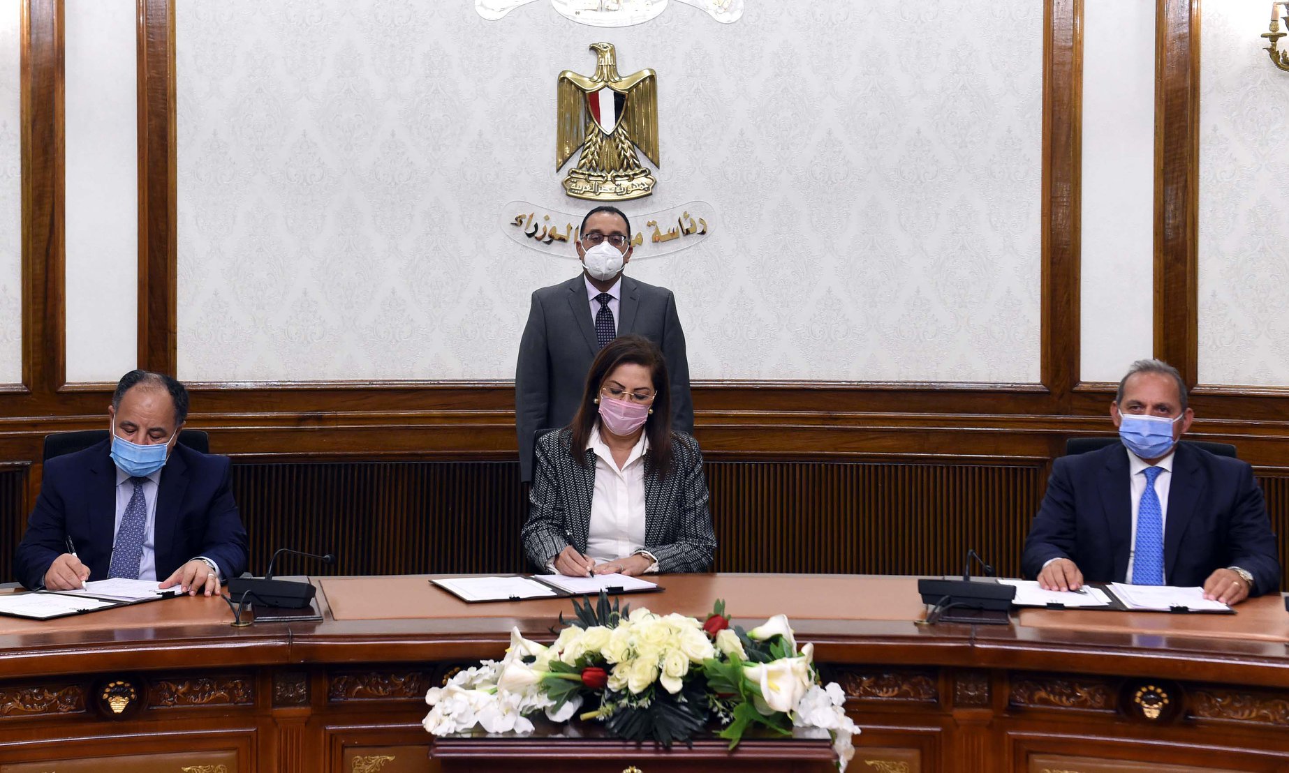 توقيع بروتوكول لتسوية التشابكات المالية بين «الاستثمار القومى» و«الأهلى المصرى»